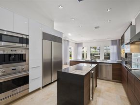 822 Meridian Ln, Hollywood FL 33019