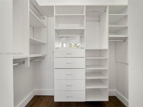 822 Meridian Ln, Hollywood FL 33019