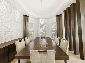 822 Meridian Ln, Hollywood FL 33019