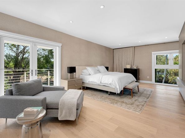 755 Blue Rd, Coral Gables FL 33146