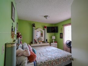 3138 Via Poinciana 105, Lake Worth FL 33467