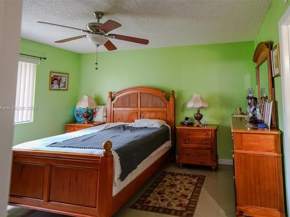 3138 Via Poinciana 105, Lake Worth FL 33467
