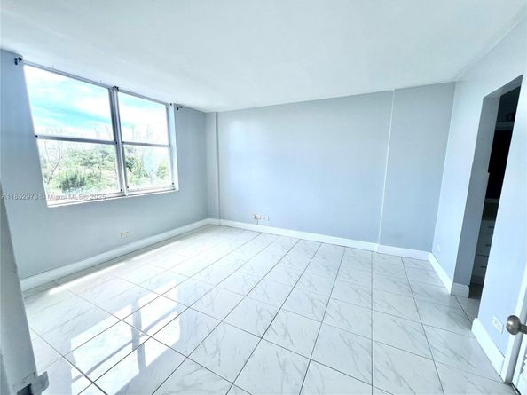 3660 NE 166th St 505, North Miami Beach FL 33160