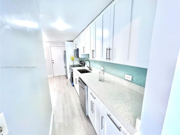 3660 NE 166th St 505, North Miami Beach FL 33160