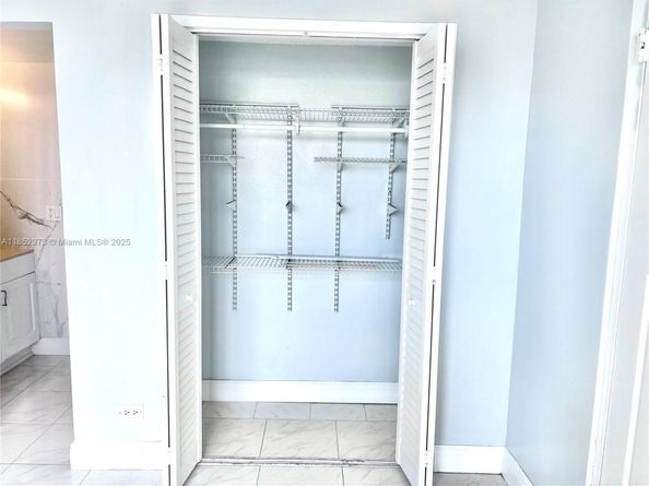 3660 NE 166th St 505, North Miami Beach FL 33160