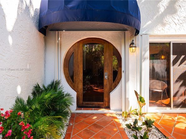 3765 Carmen Ct, Coconut Grove FL 33133