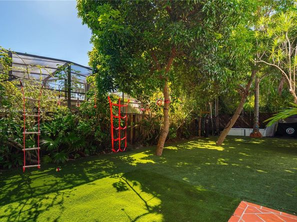 3765 Carmen Ct, Coconut Grove FL 33133