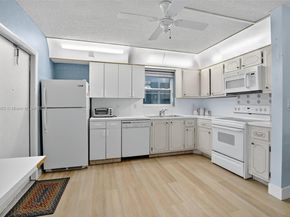 1354 N 12th Ct 11B, Hollywood FL 33019