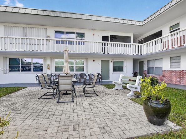 1354 N 12th Ct 11B, Hollywood FL 33019