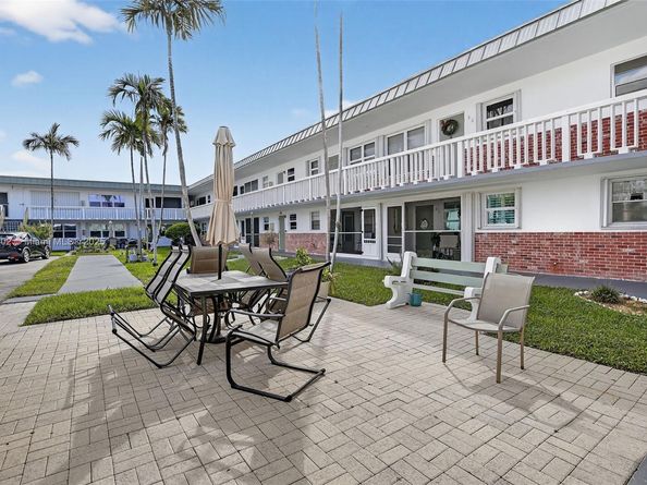 1354 N 12th Ct 11B, Hollywood FL 33019