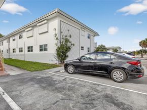 1354 N 12th Ct 11B, Hollywood FL 33019