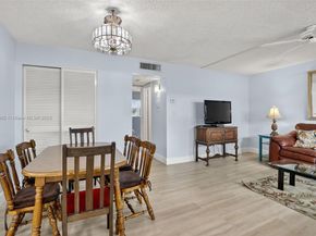 1354 N 12th Ct 11B, Hollywood FL 33019