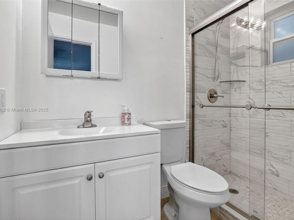 1354 N 12th Ct 11B, Hollywood FL 33019