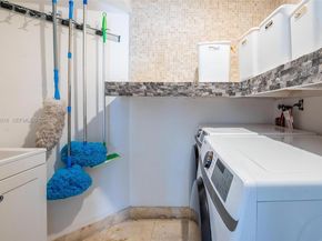 5186 NW 106th Ave, Doral FL 33178