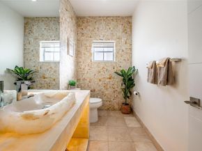 5186 NW 106th Ave, Doral FL 33178