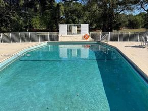 1201 NE 191st St G313, Miami FL 33179