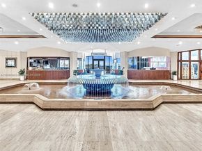 825 Brickell Bay Dr 1042, Miami FL 33131