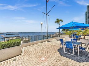 825 Brickell Bay Dr 1042, Miami FL 33131