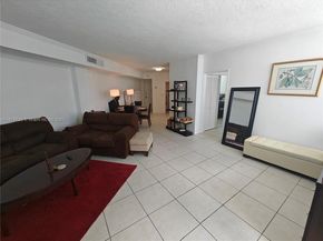 825 Brickell Bay Dr 1042, Miami FL 33131