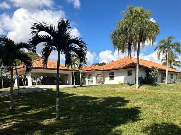 18901 SW 53rd St, Southwest Ranches FL 33332