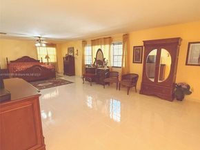 18901 SW 53rd St, Southwest Ranches FL 33332