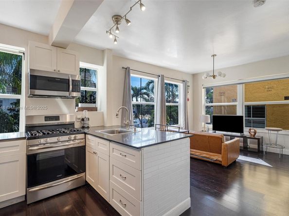 1320 Drexel Ave 200, Miami Beach FL 33139