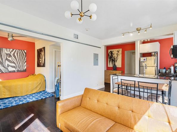 1320 Drexel Ave 200, Miami Beach FL 33139
