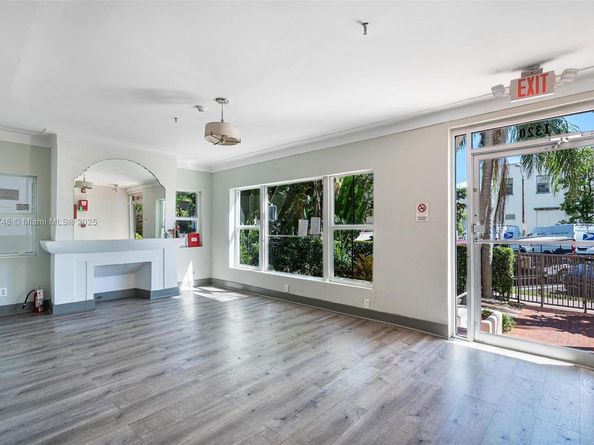 1320 Drexel Ave 200, Miami Beach FL 33139