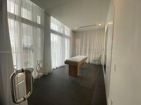 2000 Metropica Way 2104, Sunrise FL 33323