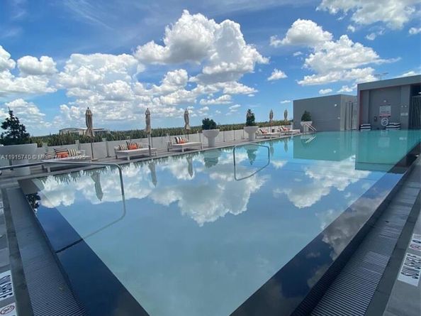 2000 Metropica Way 2104, Sunrise FL 33323