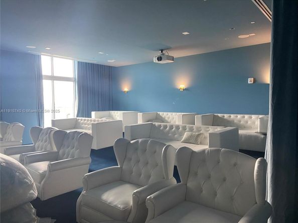 2000 Metropica Way 2104, Sunrise FL 33323