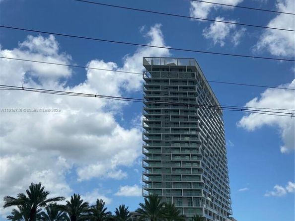 2000 Metropica Way 2104, Sunrise FL 33323