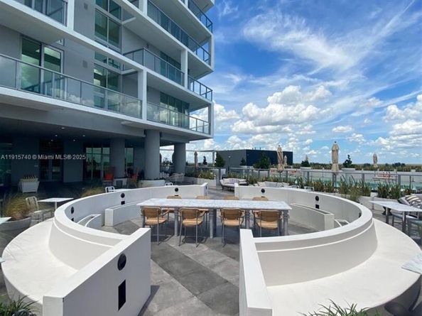 2000 Metropica Way 2104, Sunrise FL 33323