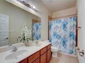 3195 NW 31st Ter, Oakland Park FL 33309