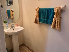 3195 NW 31st Ter, Oakland Park FL 33309