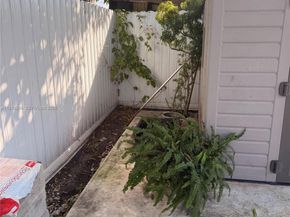 2850 NW 56th St, Miami FL 33142