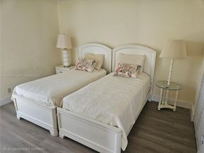 20335 W Country Club Dr 2509, Aventura FL 33180