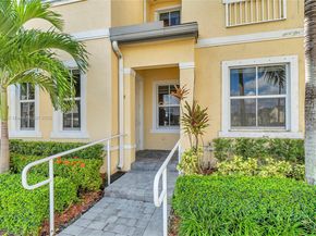 134 SE 28th Ter 6, Homestead FL 33033