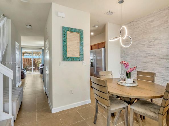 134 SE 28th Ter 6, Homestead FL 33033