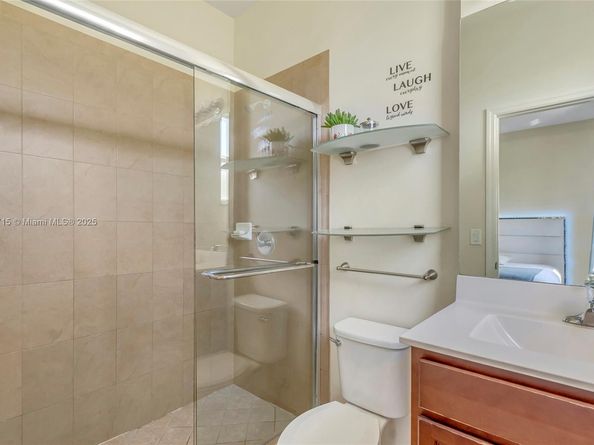 134 SE 28th Ter 6, Homestead FL 33033