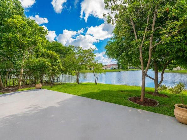2791 SW 190th Ave, Miramar FL 33029