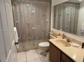 1502 Whitehall Dr 205, Davie FL 33324