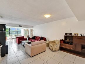 1502 Whitehall Dr 205, Davie FL 33324