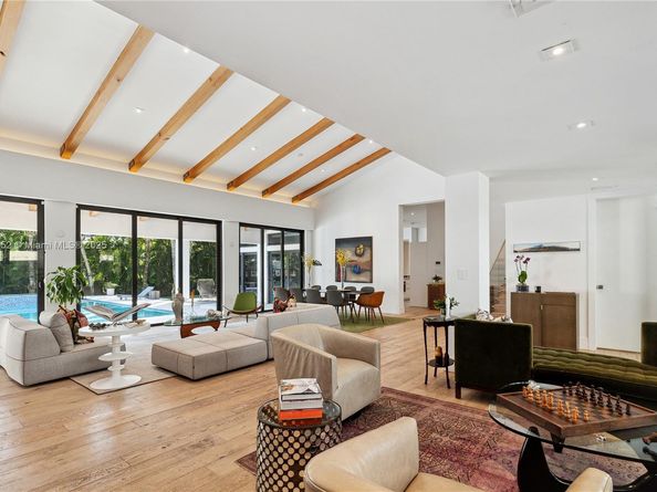 1060 Alfonso Ave, Coral Gables FL 33146