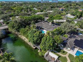 1060 Alfonso Ave, Coral Gables FL 33146