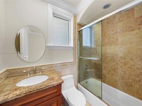 5770 La Luneta Ave, Miami FL 33155