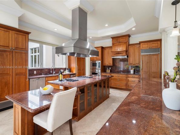 5770 La Luneta Ave, Miami FL 33155