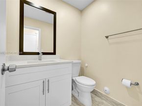 2532 Coral Springs Dr 2532, Coral Springs FL 33065