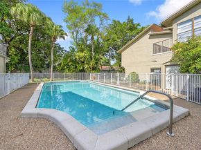 2532 Coral Springs Dr 2532, Coral Springs FL 33065