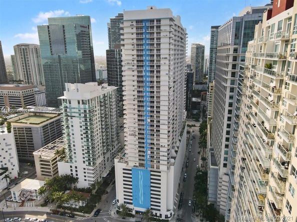 1200 Brickell Bay Dr 2821, Miami FL 33131